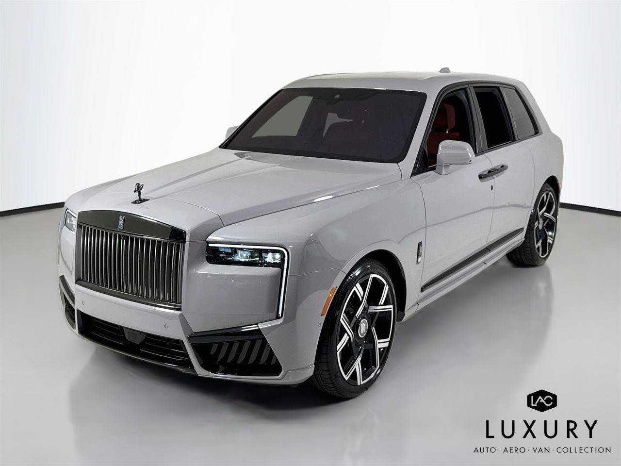 Used 2025 Rolls-Royce Cullinan Black Badge AWD/4WD image 4