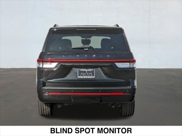 Used 2024 Lincoln Navigator Reserve AWD/4WD image 4