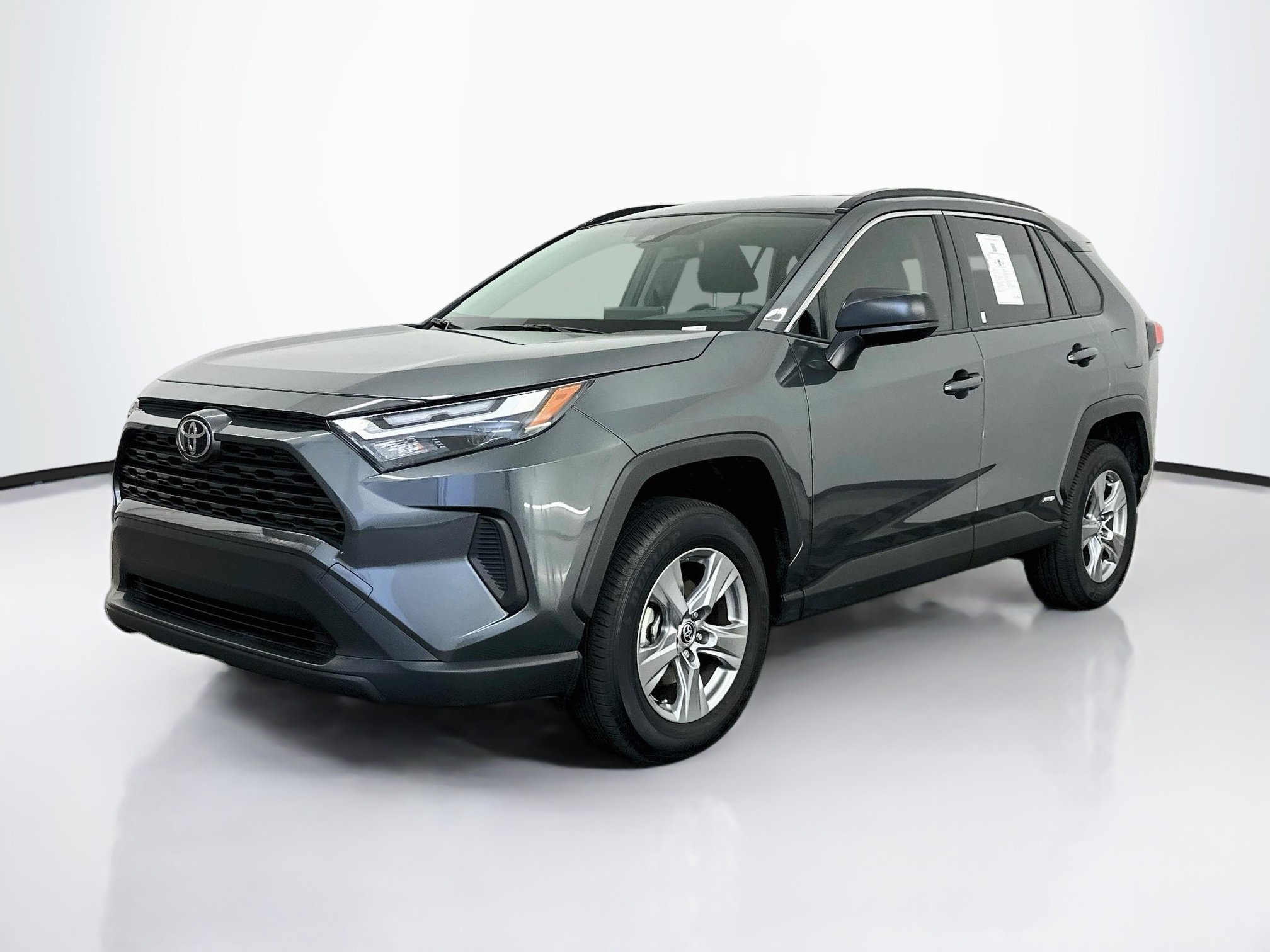 Used 2025 Toyota RAV4 LE AWD/4WD image 3