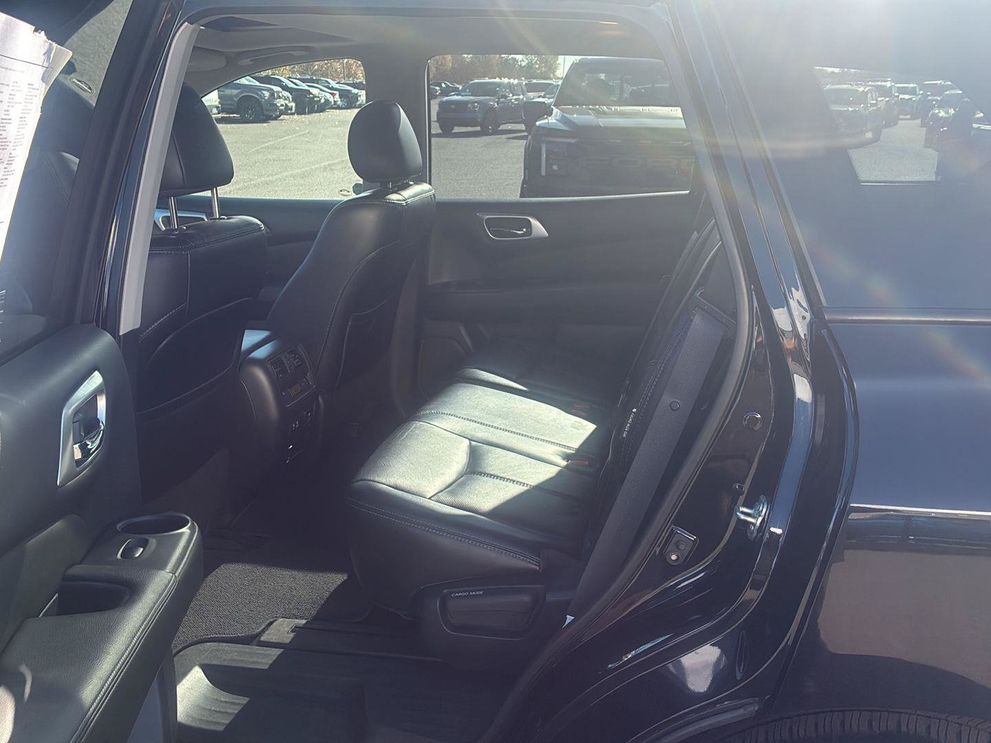 Used 2020 Nissan Pathfinder Platinum AWD/4WD image 21