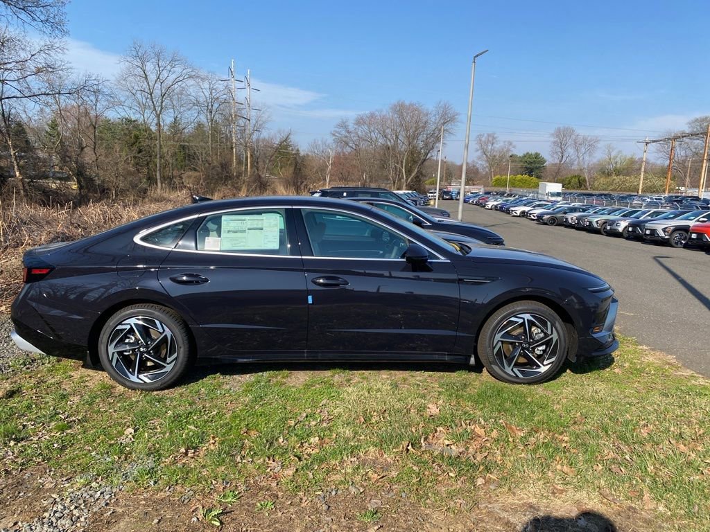 New 2026 Hyundai Sonata SEL AWD/4WD image 3