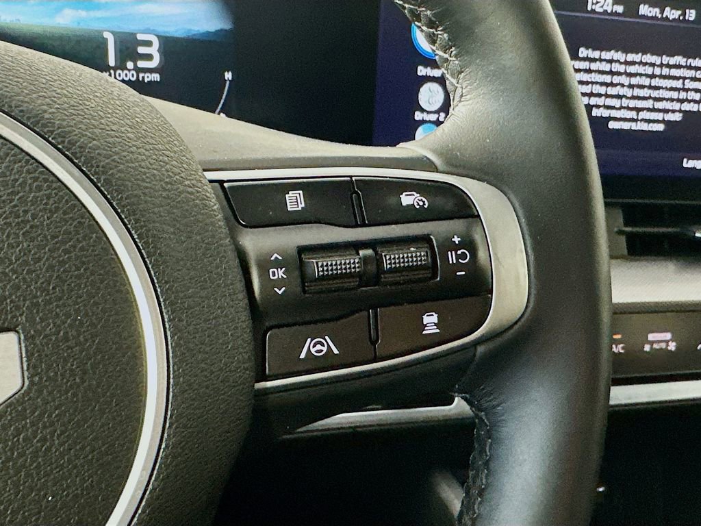 Used 2025 Kia Sportage SX image 26