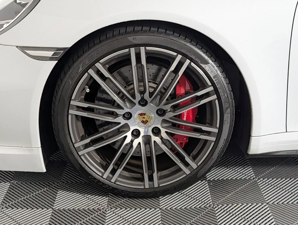 Used 2015 Porsche 911 Turbo image 11