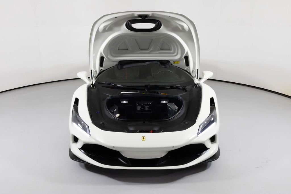 Used 2020 Ferrari F8 Tributo image 8