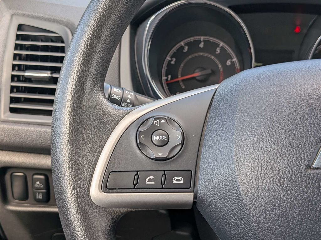Used 2024 Mitsubishi Outlander Sport ES AWD/4WD image 23