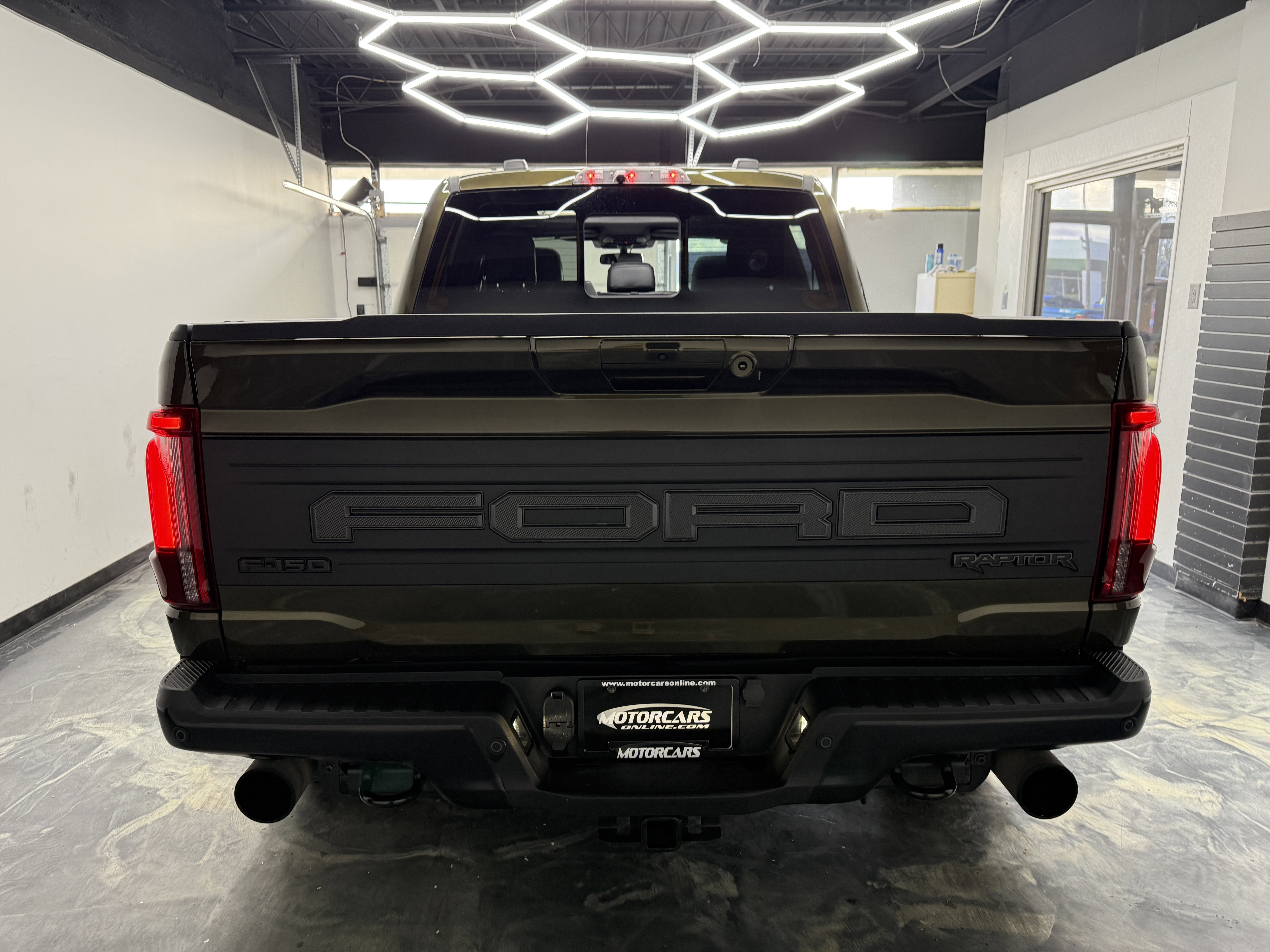 Used 2025 Ford F150 Raptor AWD/4WD image 5