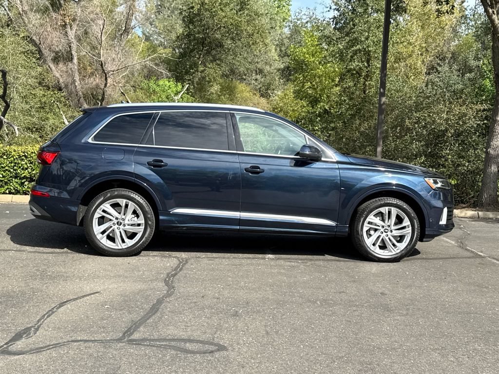 Used 2023 Audi Q7 2.0T Premium Plus AWD/4WD image 4