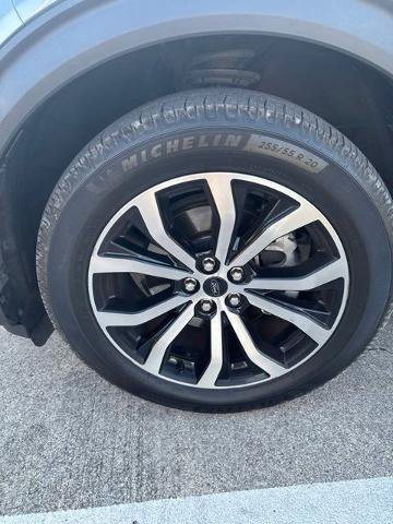 Certified 2020 Ford Explorer ST w/ Premium Technology Package AWD/4WD video 3