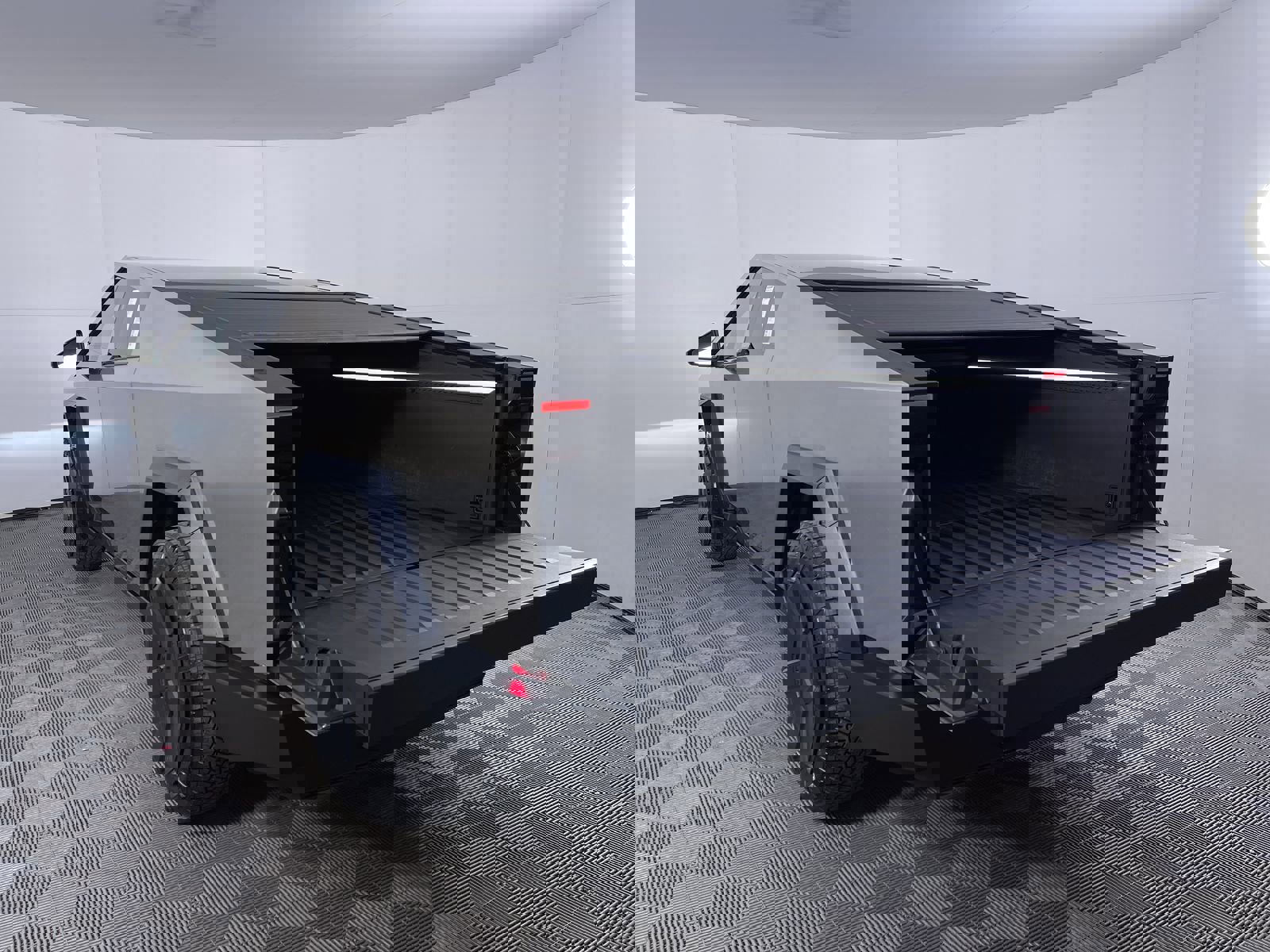 Used 2025 Tesla Cybertruck Cyberbeast image 24