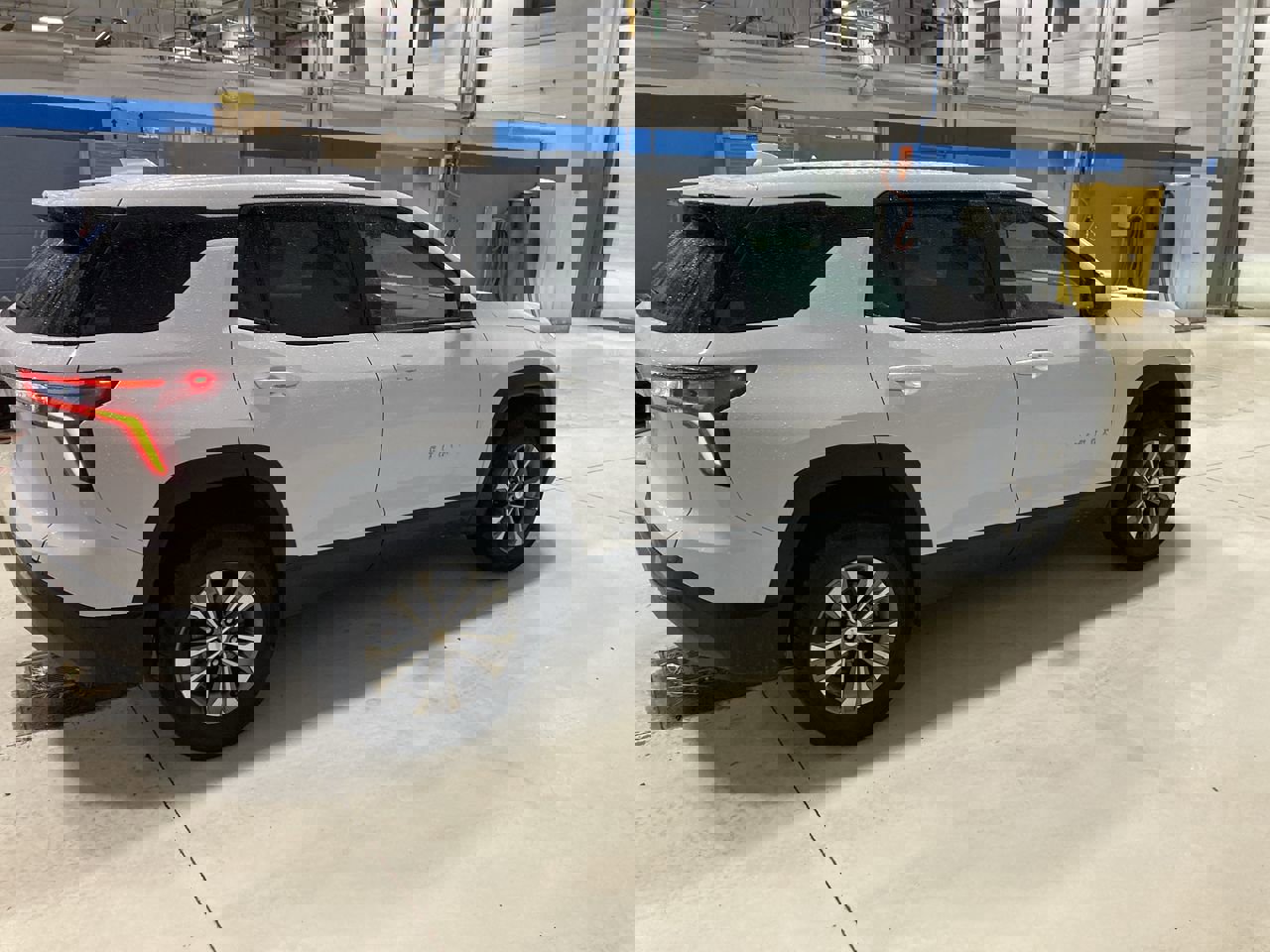 Used 2025 Chevrolet Equinox LT image 8