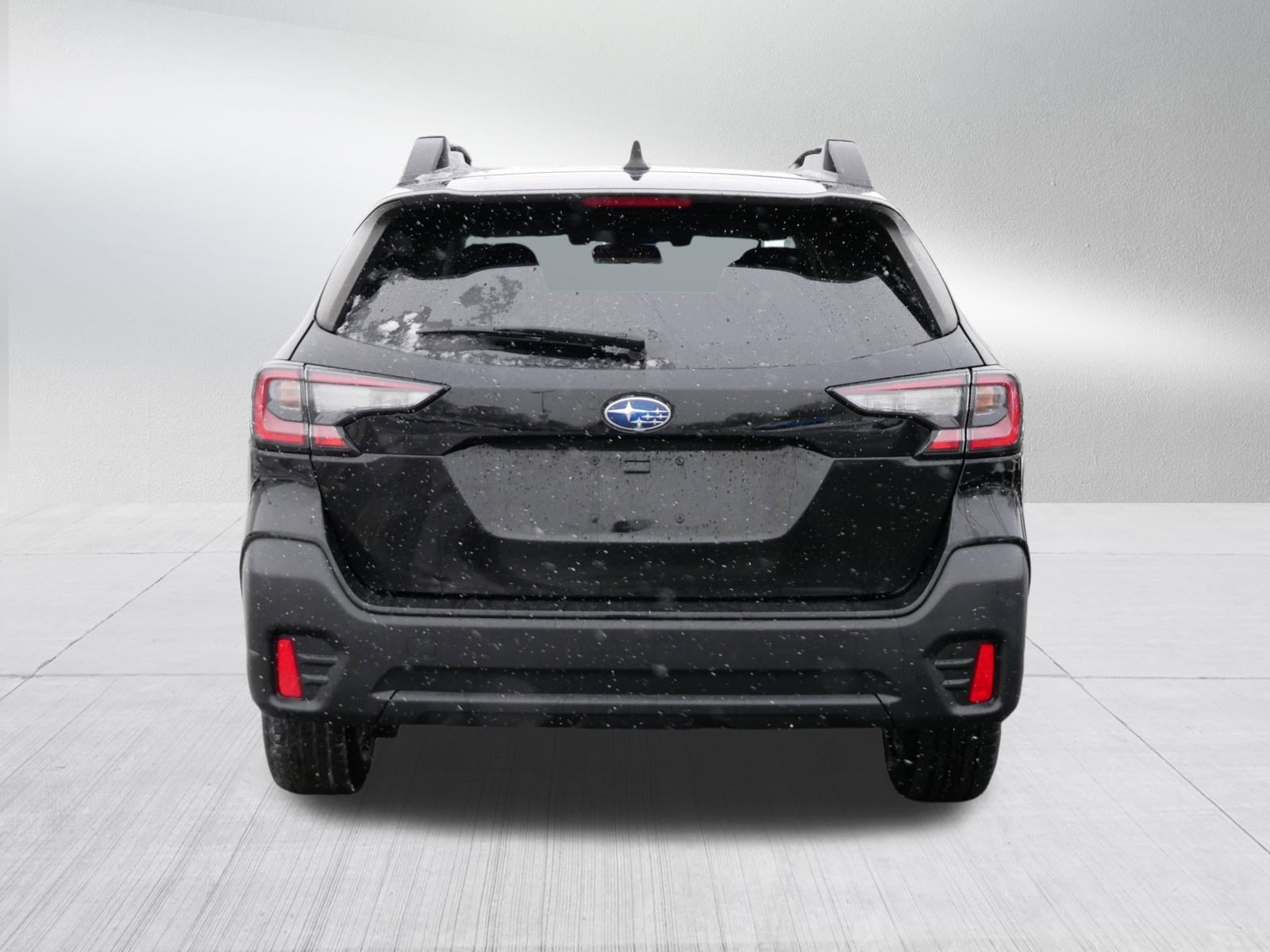 Used 2021 Subaru Outback Premium image 6