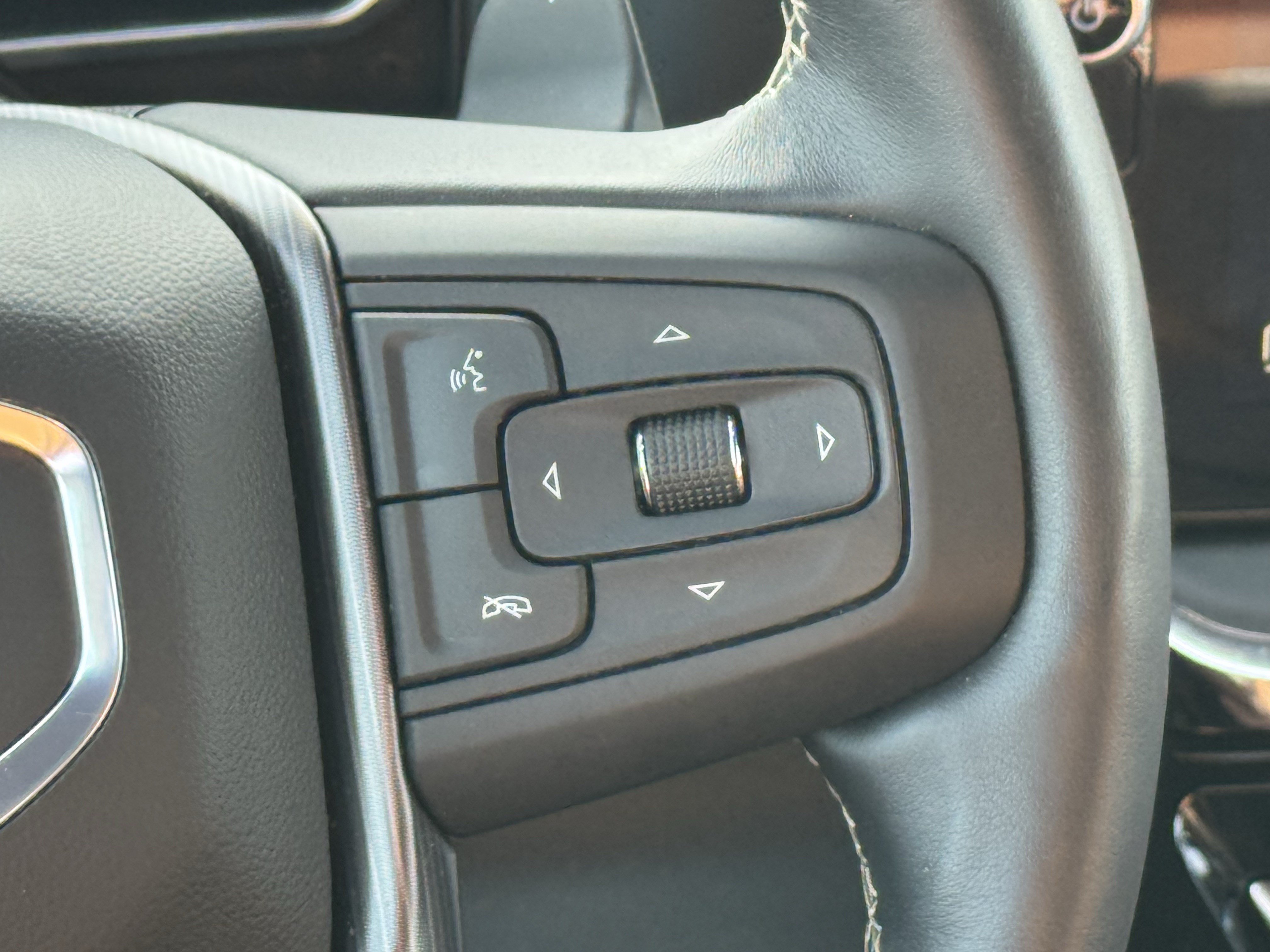Used 2026 GMC Sierra 1500 Denali Ultimate AWD/4WD image 13