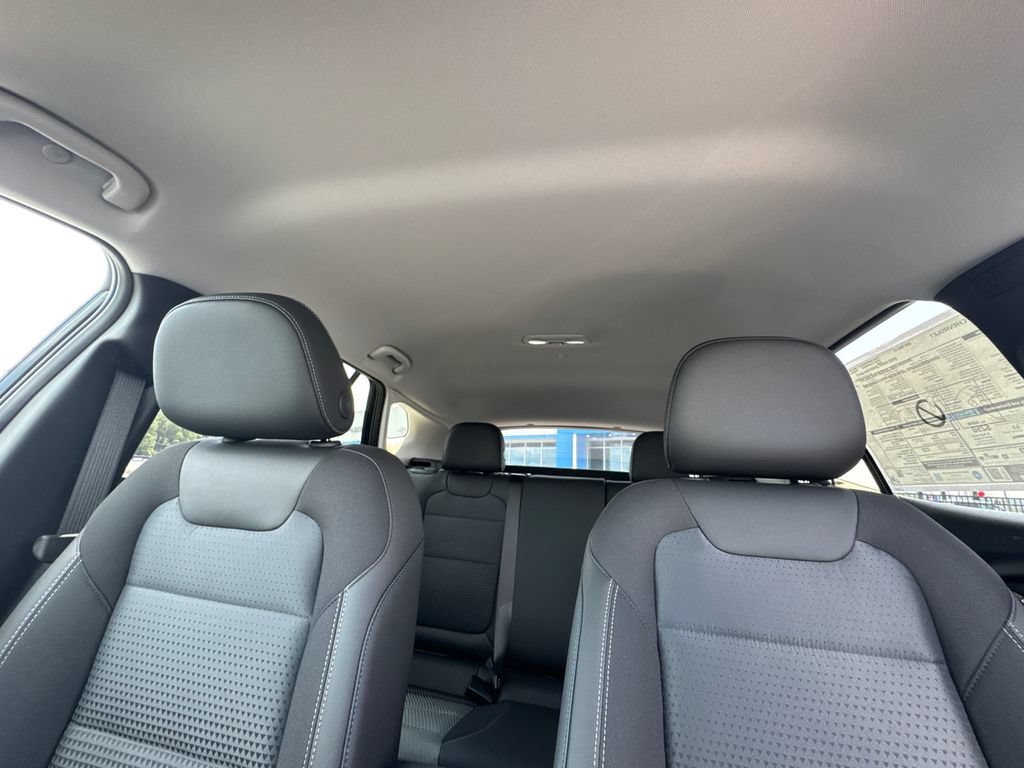 New 2026 Chevrolet Trax LT w/ Driver Confidence Package FWD image 32