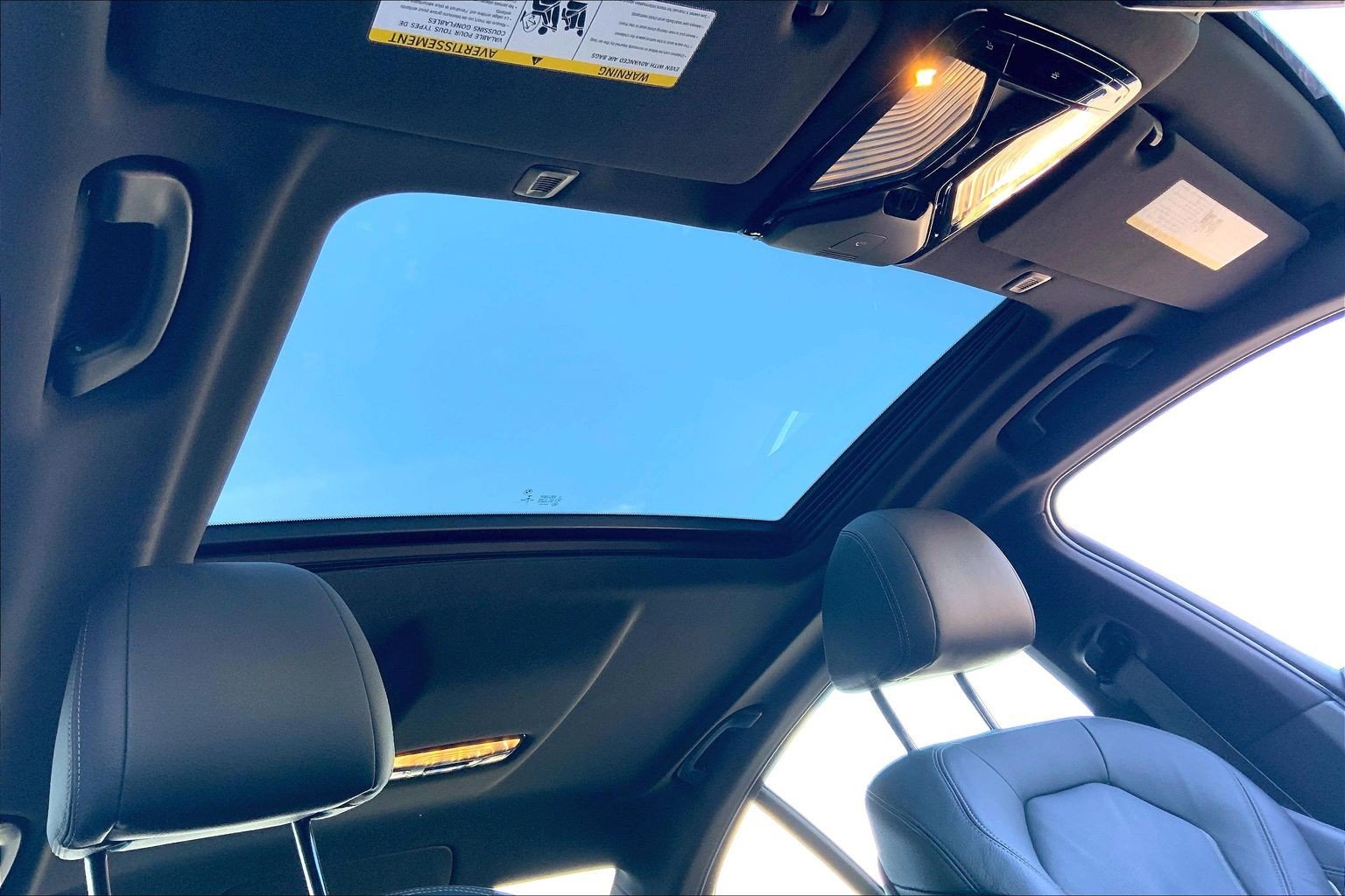Used 2022 BMW 530i xDrive w/ Premium Package AWD/4WD image 25
