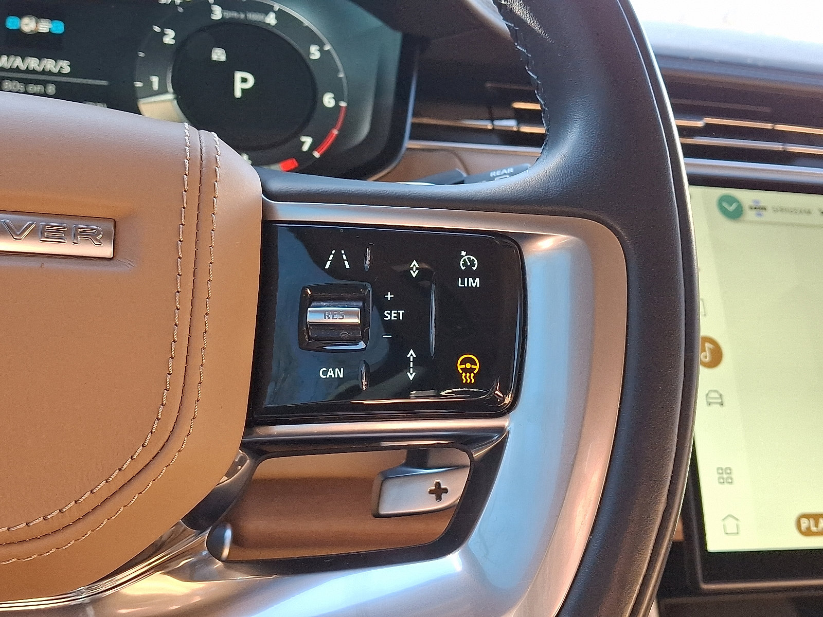 Used 2023 Land Rover Range Rover SE image 22