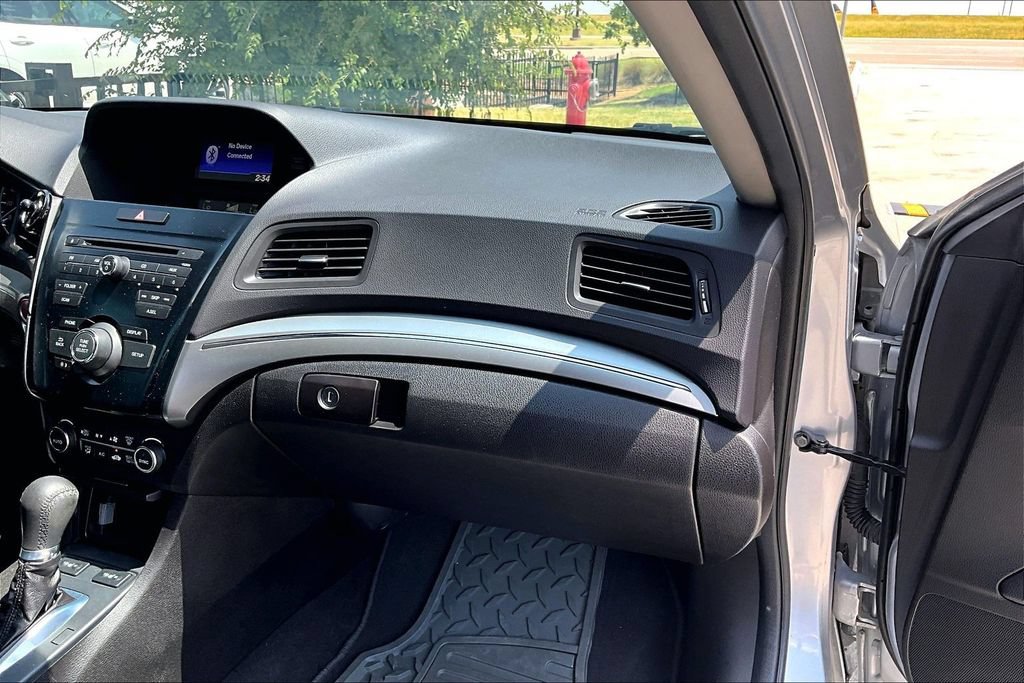 Used 2020 Acura ILX FWD image 18