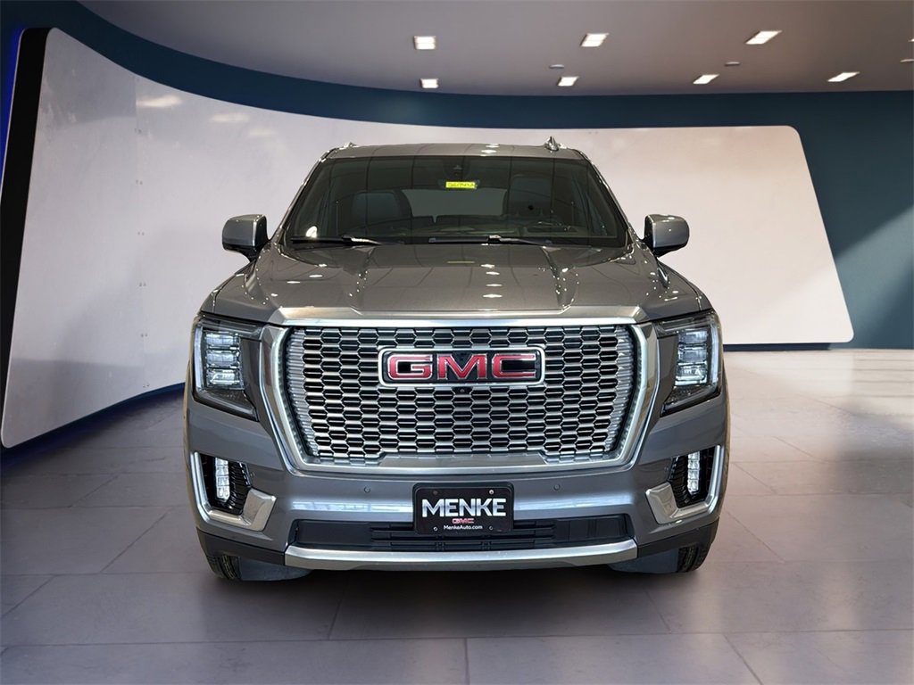 Used 2021 GMC Yukon Denali w/ Denali Premium Package image 2