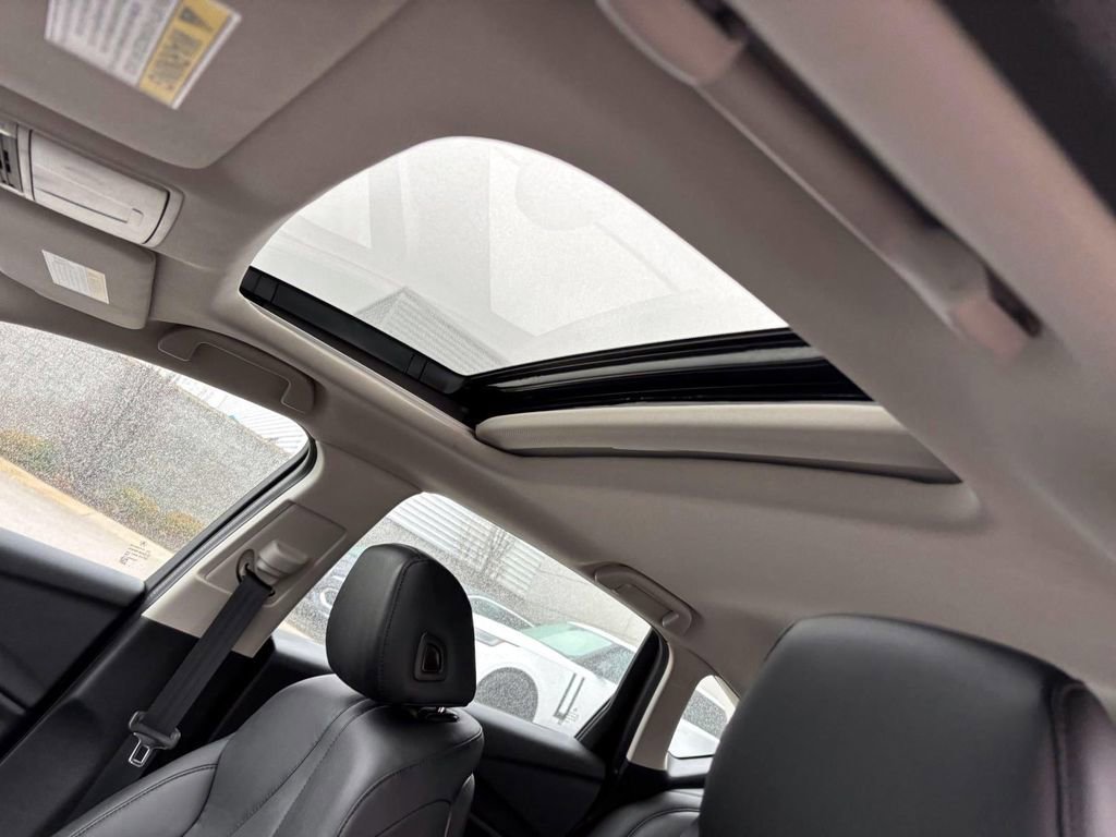 Used 2021 Acura TLX image 25