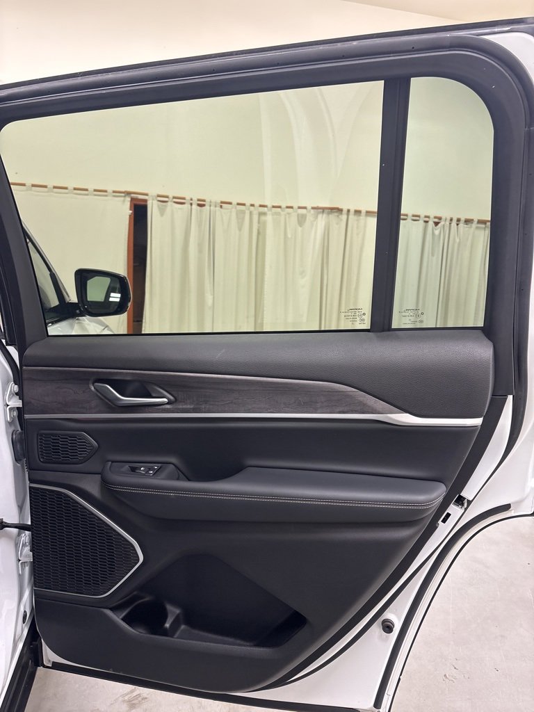 Used 2022 Jeep Grand Cherokee L Limited image 49