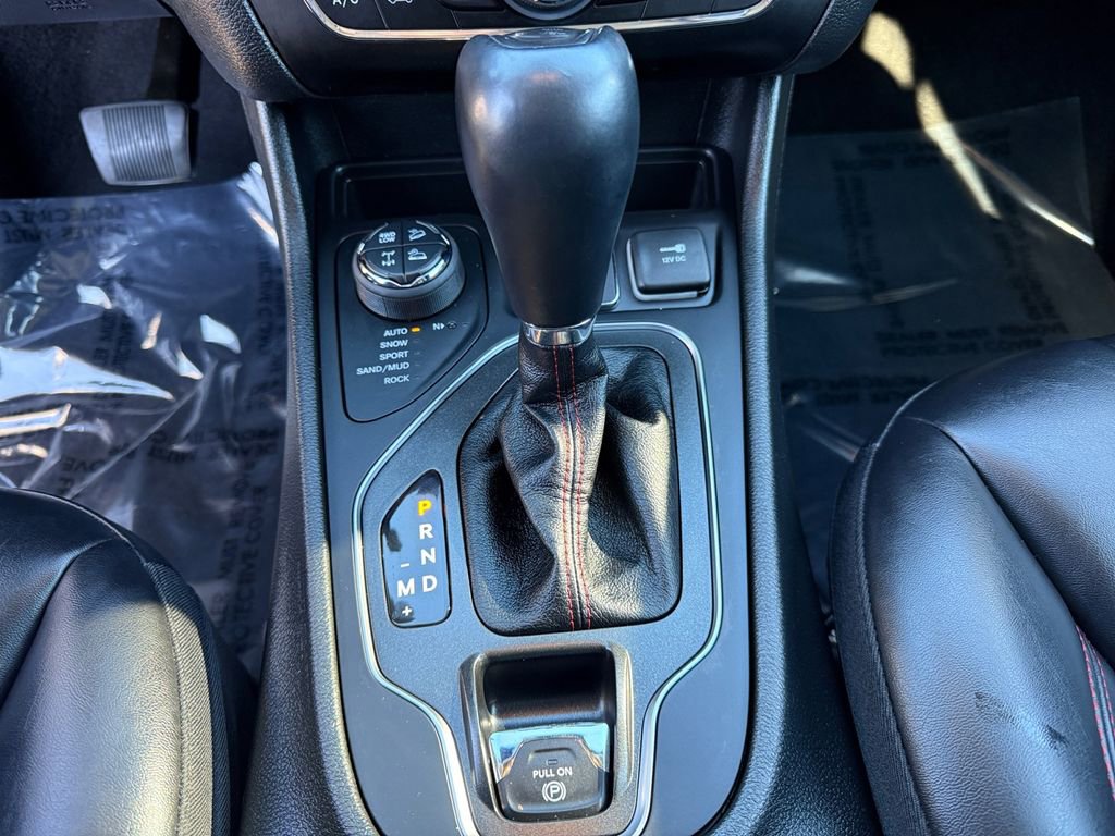 Used 2022 Jeep Cherokee Trailhawk w/ Sun, Sound & Nav Group image 20