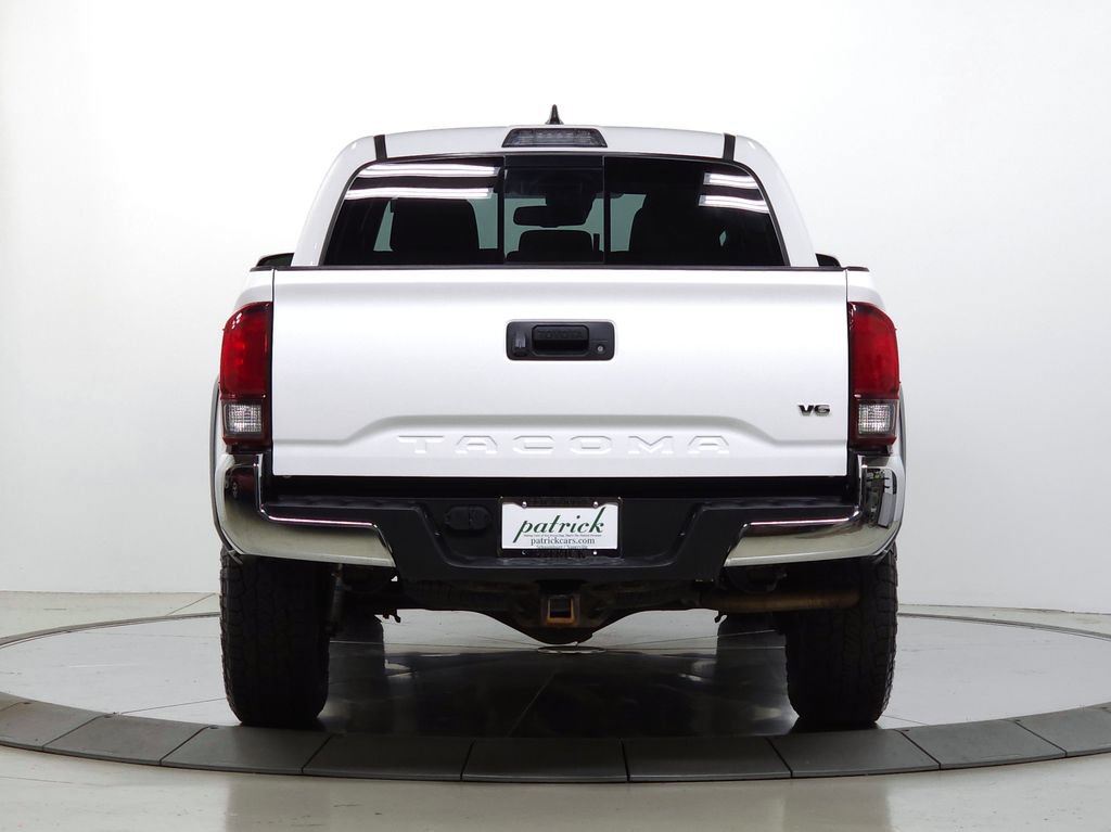 Used 2019 Toyota Tacoma TRD Off-Road AWD/4WD image 6