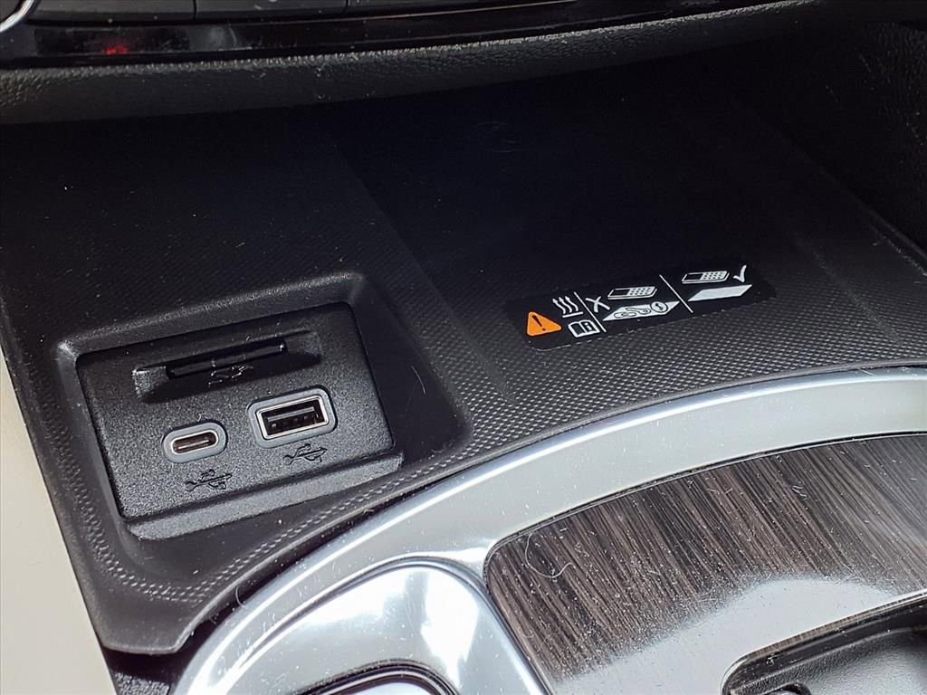 Used 2023 Buick Enclave Premium w/ Experience Buick Package image 14