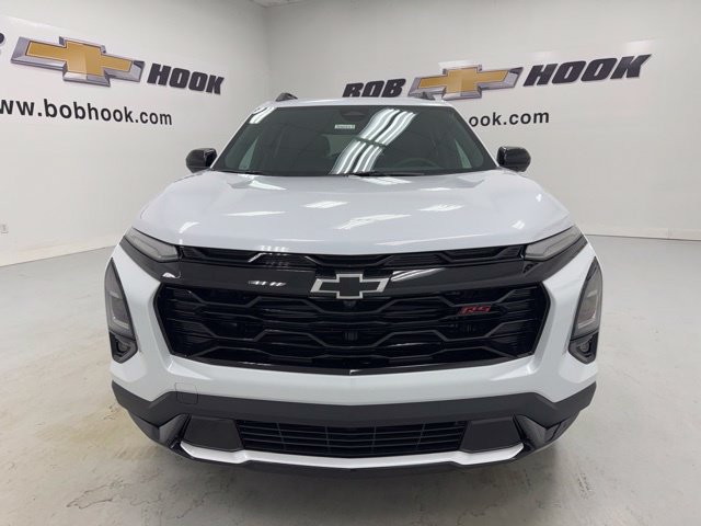 New 2027 Chevrolet Equinox RS w/ Safety and Technology Package FWD image 2