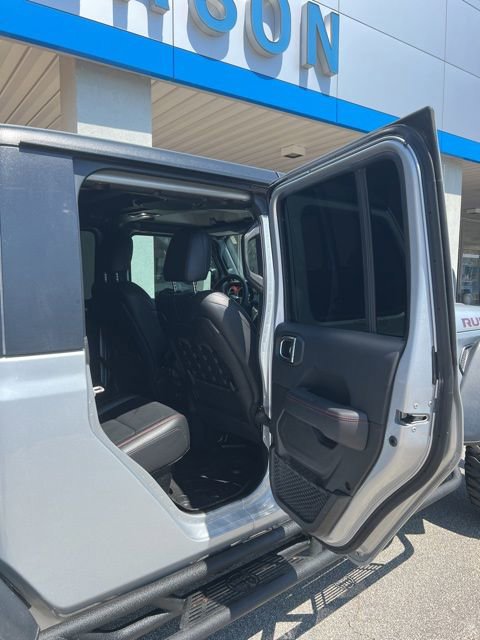 Used 2023 Jeep Gladiator Rubicon w/ LED Lighting Group AWD/4WD image 13
