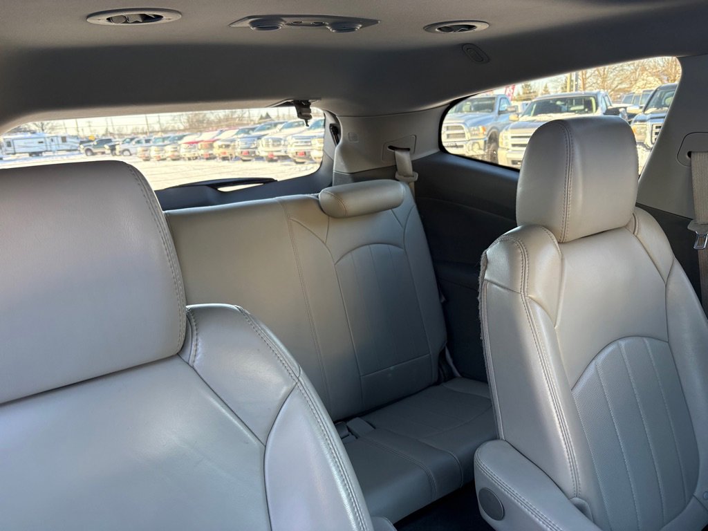 Used 2014 Chevrolet Traverse LTZ image 14