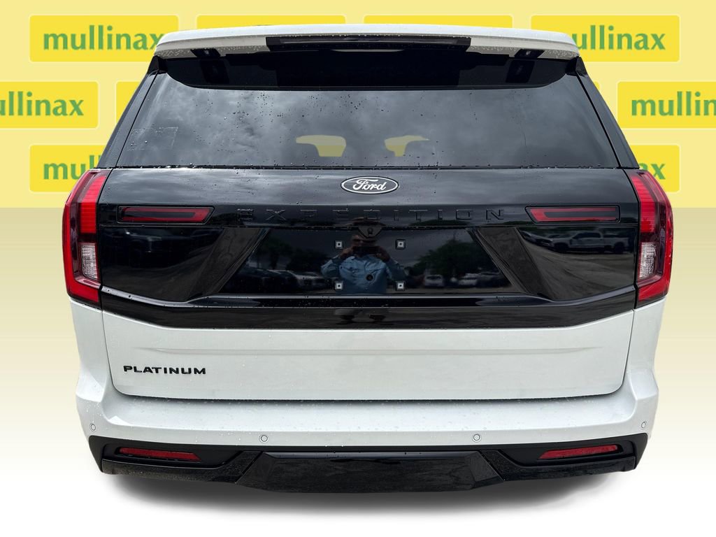 New 2026 Ford Expedition Platinum image 15