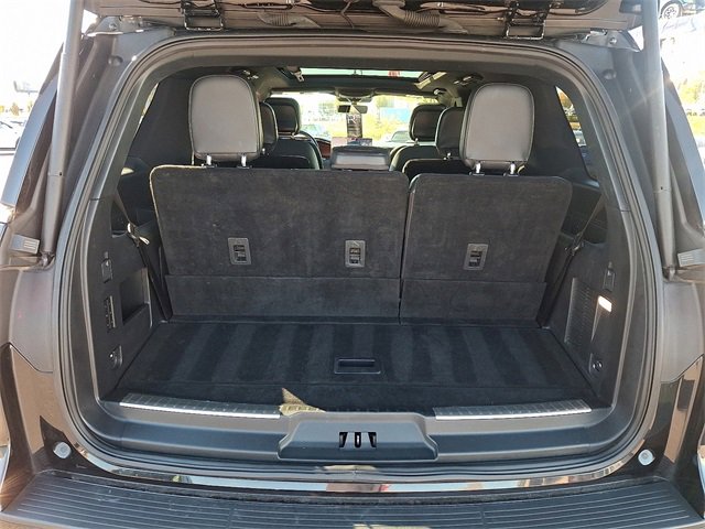 Used 2024 Lincoln Navigator Premiere image 32