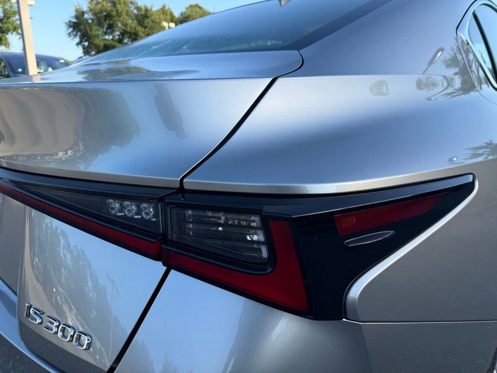 Used 2021 Lexus IS 300 w/ Comfort Package image 11