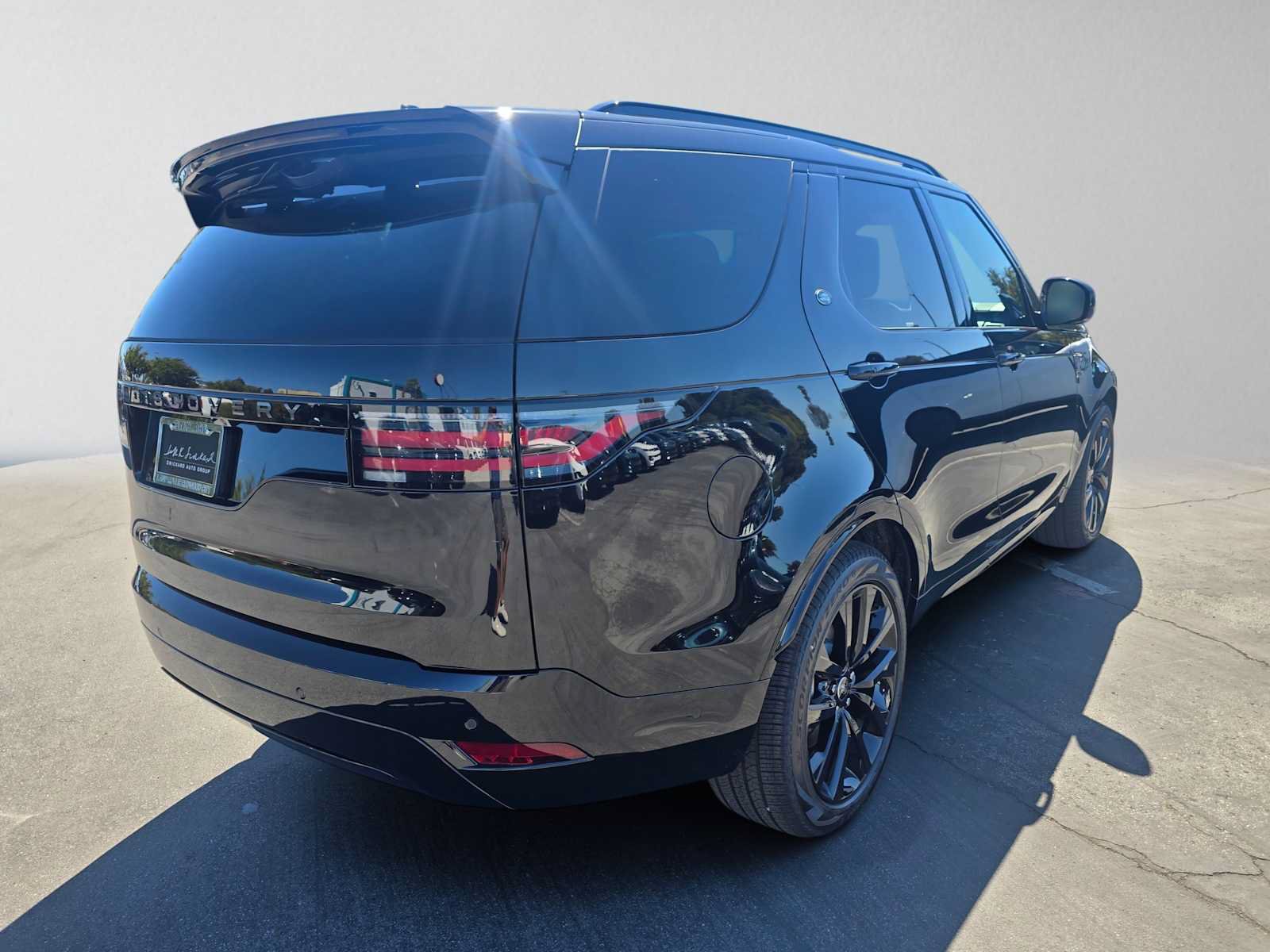 New 2026 Land Rover Discovery Dynamic SE AWD/4WD image 5