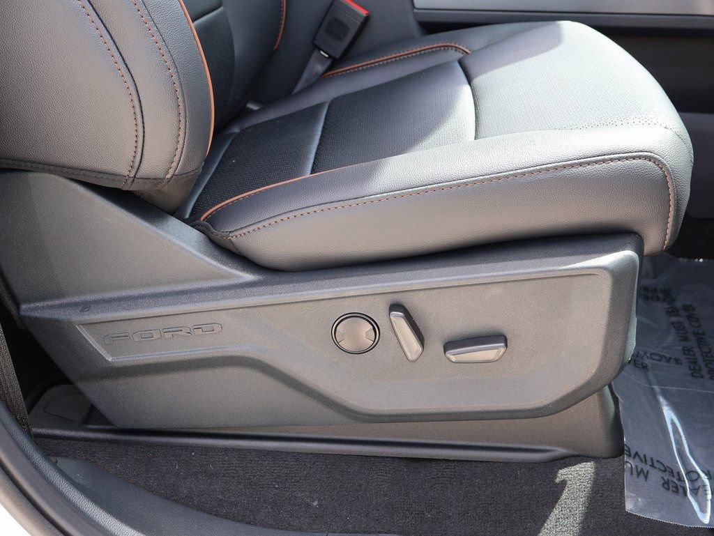 New 2026 Ford F350 Lariat w/ Lariat Ultimate Package image 11