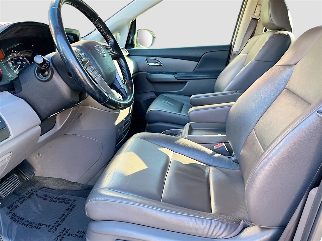 Used 2015 Honda Odyssey Touring Elite image 20