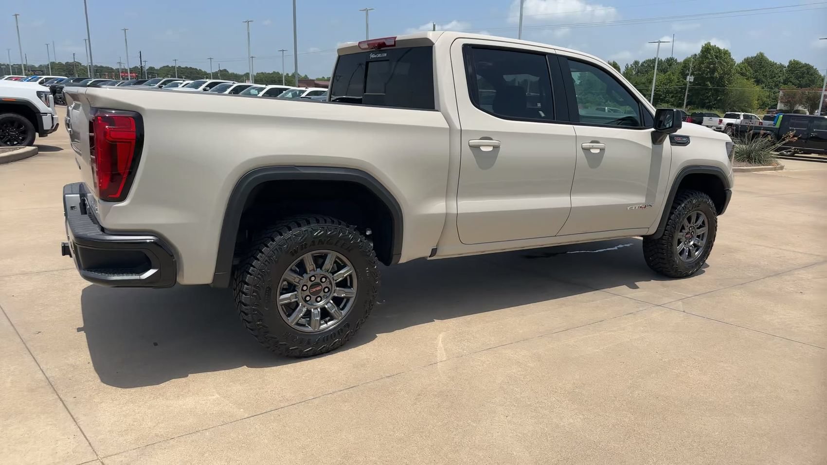Used 2026 GMC Sierra 1500 AT4X AWD/4WD image 9