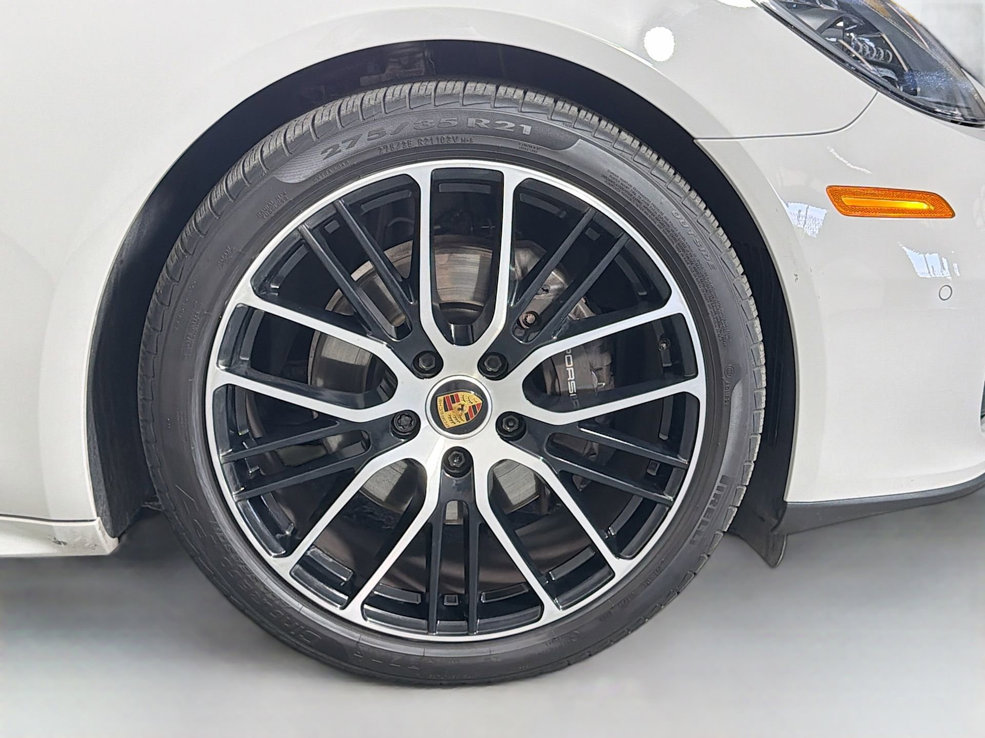 Certified 2023 Porsche Panamera Platinum Edition image 14