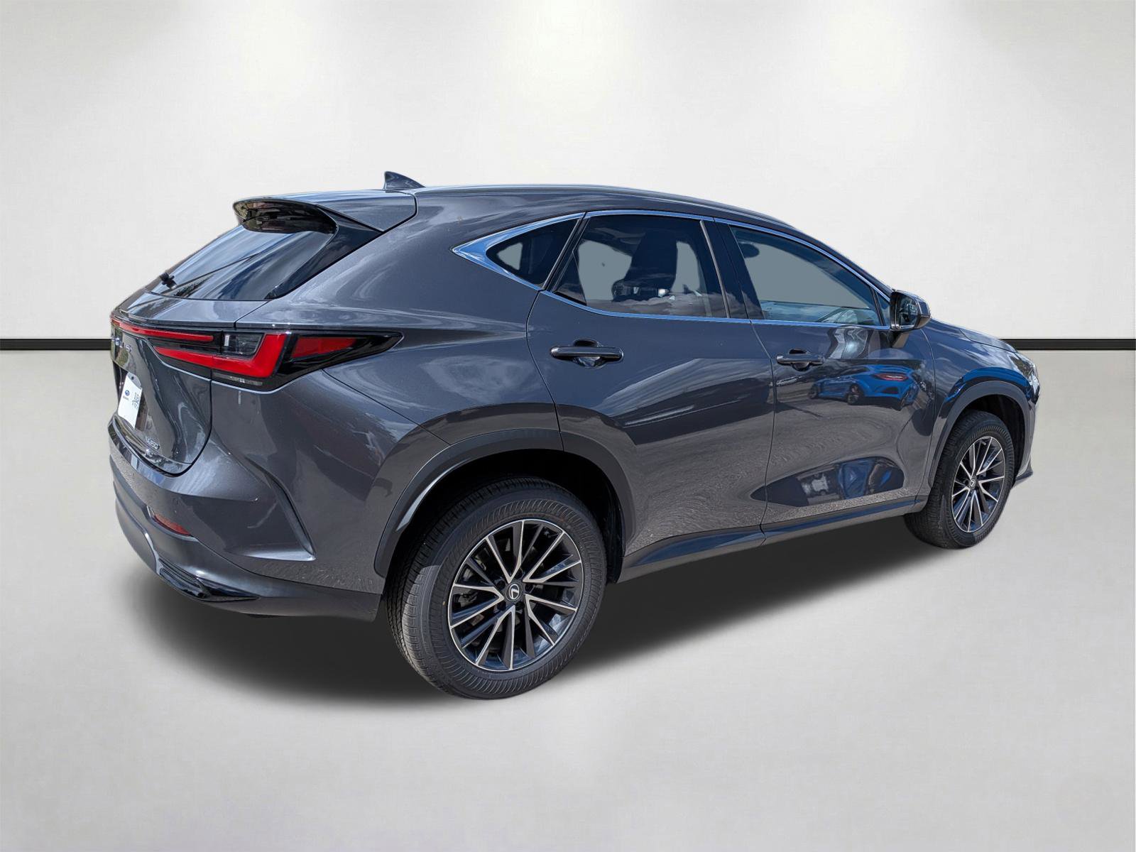 Used 2022 Lexus NX 350 AWD image 4