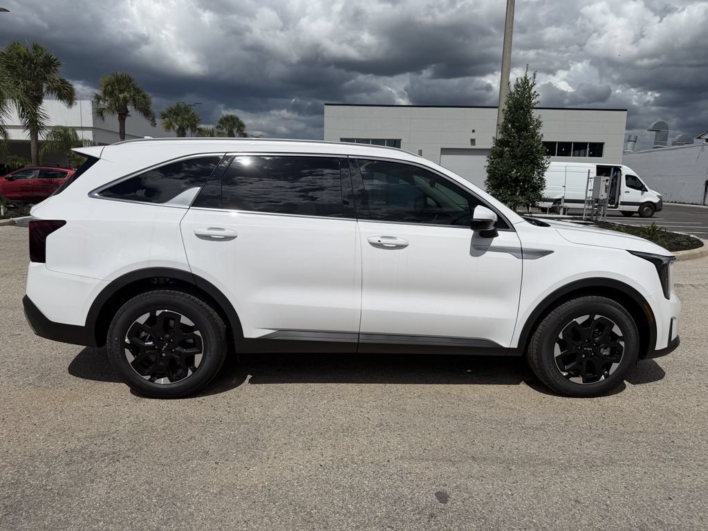 New 2026 Kia Sorento S FWD image 3