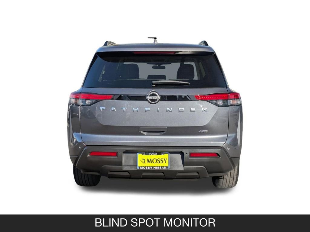 Used 2025 Nissan Pathfinder SV image 9