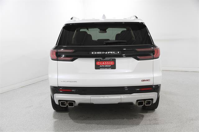 Used 2025 GMC Acadia Denali w/ LPO, Floor Liner Package FWD image 21