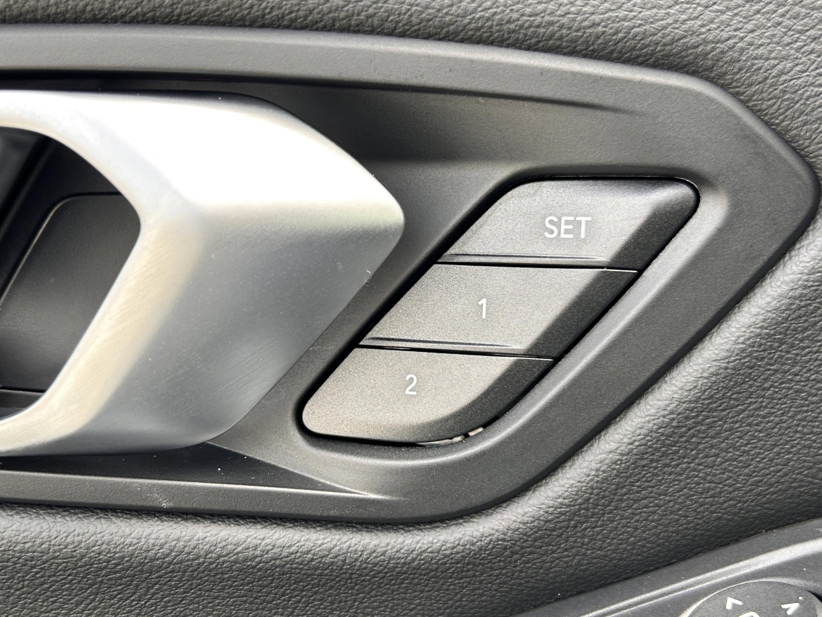 Used 2026 BMW 330i Sedan w/ Premium Package image 22