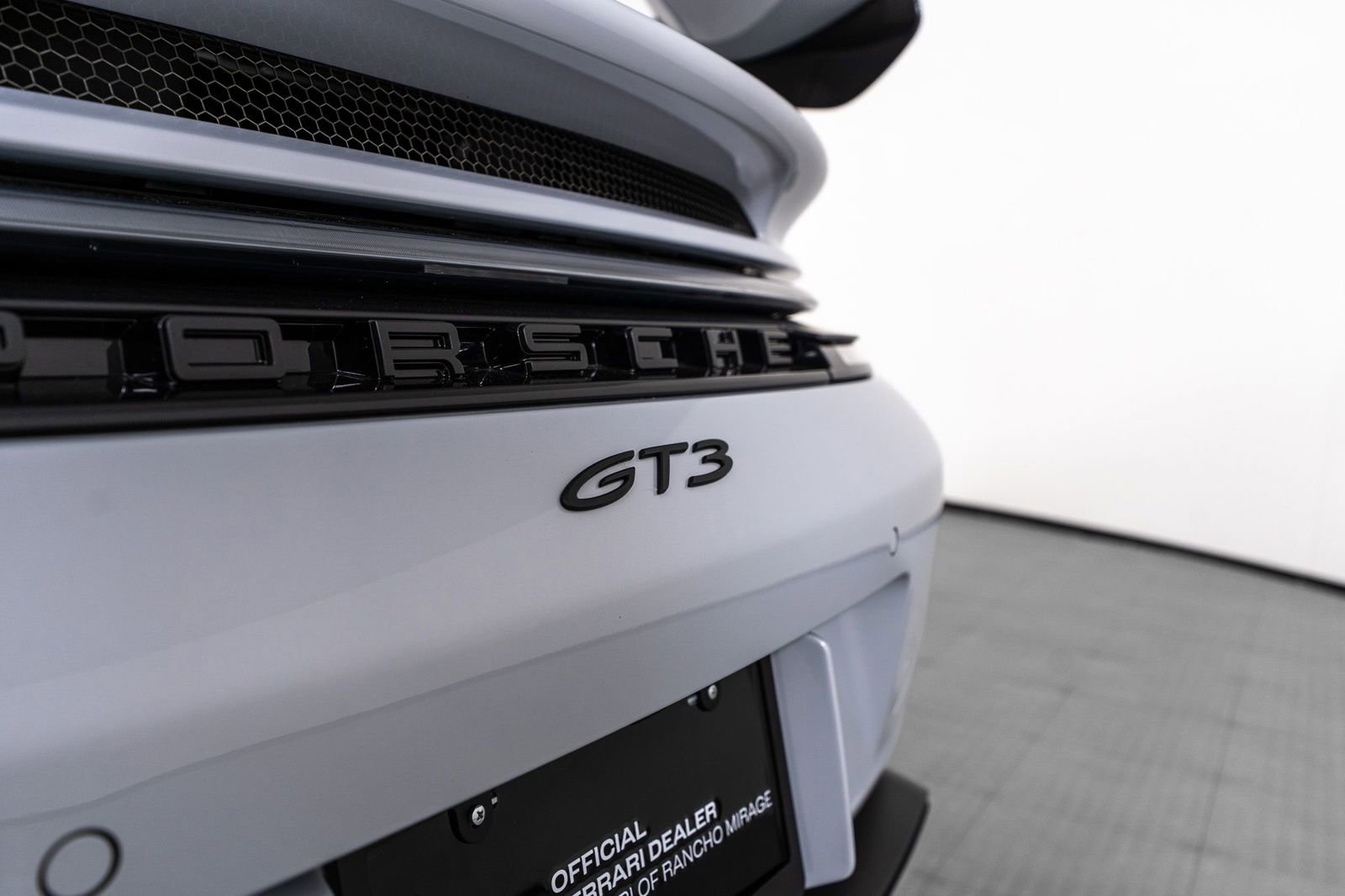 Used 2025 Porsche 911 GT3 RWD image 28