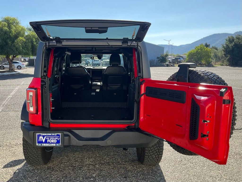 Used 2023 Ford Bronco Outer Banks w/ Sasquatch Package image 23