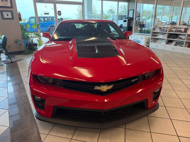 Used 2012 Chevrolet Camaro ZL1 RWD image 2