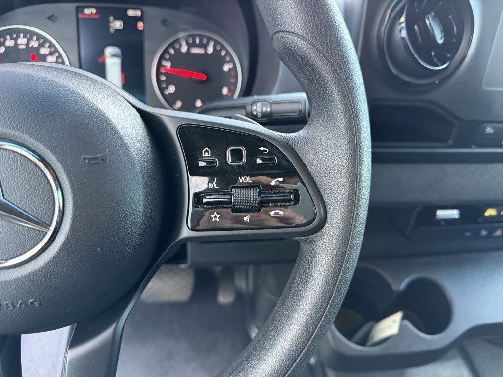 Used 2023 Mercedes-Benz Sprinter 144 Cargo image 18