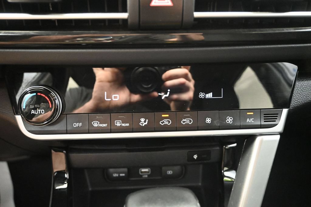 Certified 2021 Kia Seltos SX AWD/4WD image 22