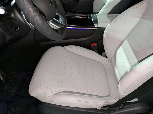 New 2026 Mercedes-Benz GLC 300 image 4