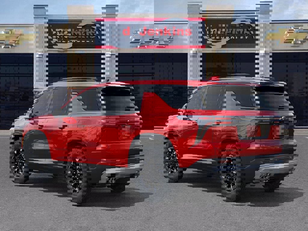 New 2026 Chevrolet Traverse Z71 w/ Enhanced Driving Package image 3