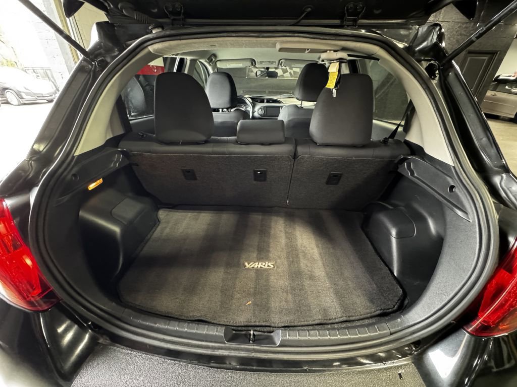 Used 2015 Toyota Yaris SE image 15